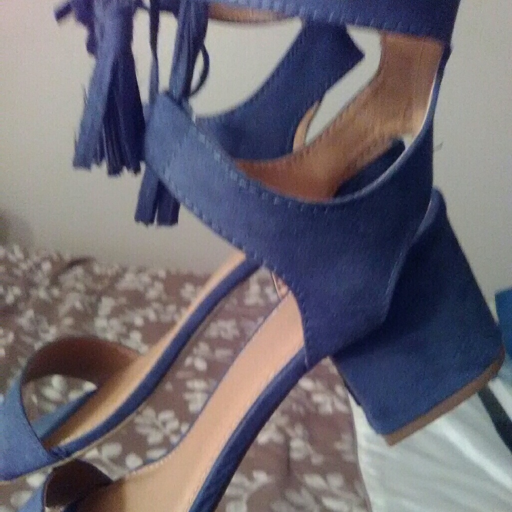 Block Heel Sandals - Picture 3 of 3